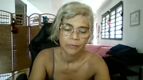 francelune online show from December 2, 2024, 7:36 am