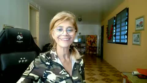 francelune online show from April 4, 2026, 2:03 pm