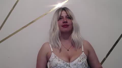 Francesca online show from February 28, 2025, 2:53 am