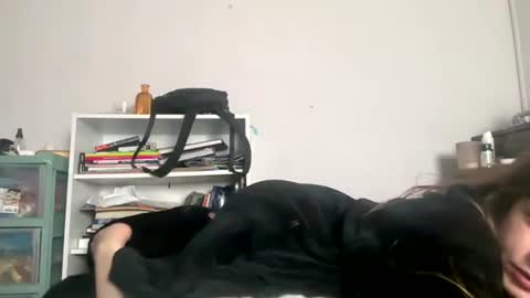 francescafey online show from November 23, 2025, 5:07 am