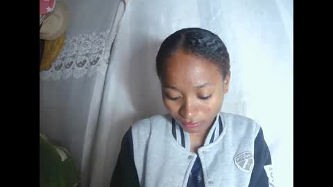 francine925426 online show from December 16, 2025, 6:29 am