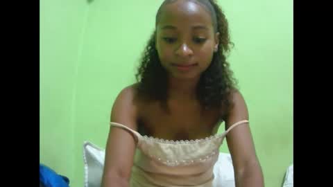 Snapshot of francine925426 chatting on April 30, 2026, 10:03 pm francine925426 online show from April 30, 2026, 10:03 pm