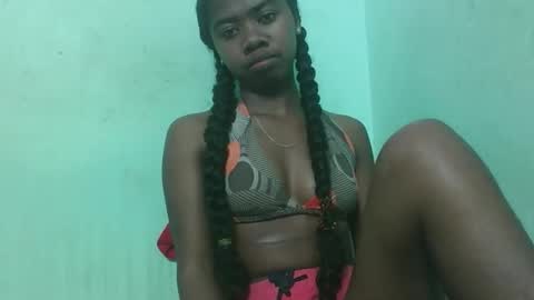 Snapshot of francinealdy chatting on September 21, 2025, 7:59 pm francinealdy online show from September 21, 2025, 7:59 pm