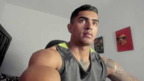 Snapshot of franco_ruiz_ chatting on September 30, 2025, 12:48 am franco online show from September 30, 2025, 12:48 am