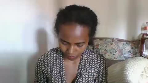 Snapshot of francoisee chatting on April 5, 2026, 8:22 am Hamie Sexy online show from April 5, 2026, 8:22 am