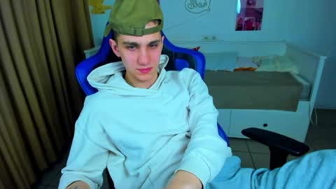 Frank online show from April 19, 2026, 5:07 am