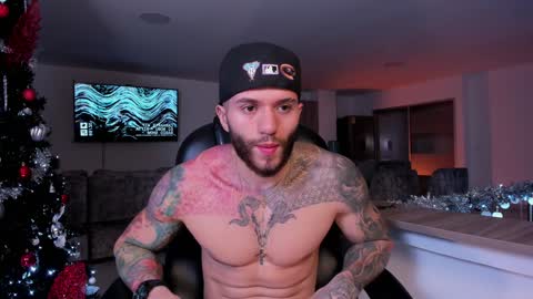 Snapshot of frankfarrellx chatting on December 17, 2024, 6:02 am Frank Farrell. Hey remember to give me a thumbs up Ty online show from December 17, 2024, 6:02 am