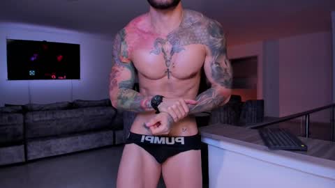 Snapshot of frankfarrellx chatting on February 28, 2025, 1:37 am Frank Farrell. Hey remember to give me a thumbs up Ty online show from February 28, 2025, 1:37 am