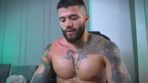 Frank Farrell. Hey remember to give me a thumbs up Ty online show from November 8, 2025, 7:19 am