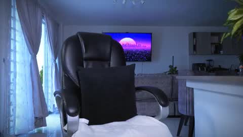 Frank Farrell. Hey remember to give me a thumbs up Ty online show from February 19, 2026, 9:55 pm