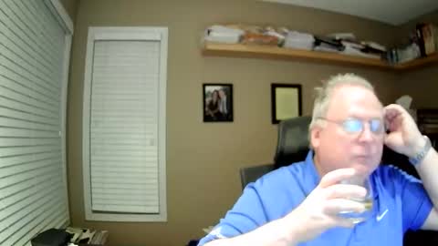 Snapshot of frankie6207 chatting on November 9, 2025, 8:01 am frankie6207 online show from November 9, 2025, 8:01 am