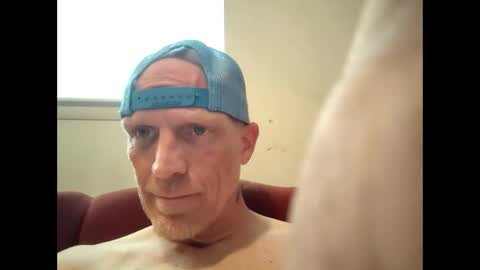 Famous Blue Eyes online show from April 11, 2026, 6:23 pm