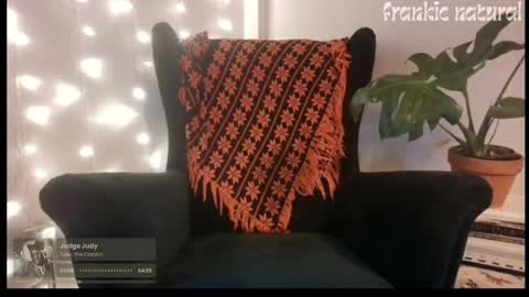 Snapshot of frankienatural chatting on September 13, 2025, 11:15 pm Frankie Natural online show from September 13, 2025, 11:15 pm