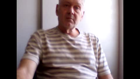 frannkboy61 online show from April 25, 2026, 10:07 am