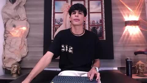 Franvill trato online show from October 25, 2025, 7:41 pm