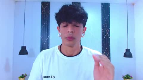 Franvill trato online show from November 8, 2025, 7:12 pm