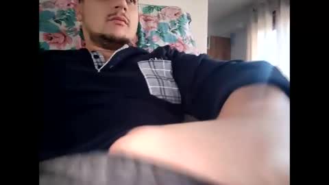 Snapshot of fraromeo2 chatting on December 25, 2024, 8:18 am fraromeo2 online show from December 25, 2024, 8:18 am