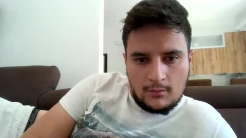 Snapshot of fraromeo2 chatting on October 7, 2025, 12:46 pm fraromeo2 online show from October 7, 2025, 12:46 pm