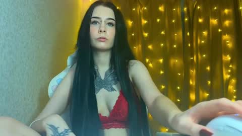 mistress Bastet and  mintcola online show from February 22, 2025, 3:25 pm