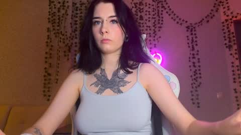 mistress Bastet and  mintcola online show from February 25, 2025, 3:16 pm