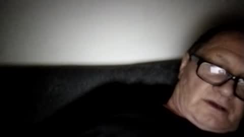 Snapshot of frauenfeind1 chatting on December 10, 2024, 9:01 am Wolfi online show from December 10, 2024, 9:01 am