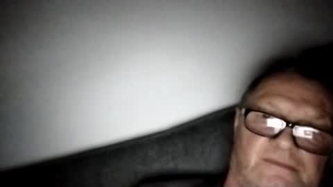 Snapshot of frauenfeind1 chatting on January 6, 2025, 2:47 pm Wolfi online show from January 6, 2025, 2:47 pm