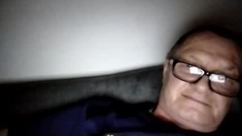 Snapshot of frauenfeind1 chatting on January 25, 2025, 2:58 pm Wolfi online show from January 25, 2025, 2:58 pm