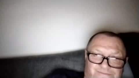 Snapshot of frauenfeind1 chatting on February 25, 2025, 7:42 am Wolfi online show from February 25, 2025, 7:42 am