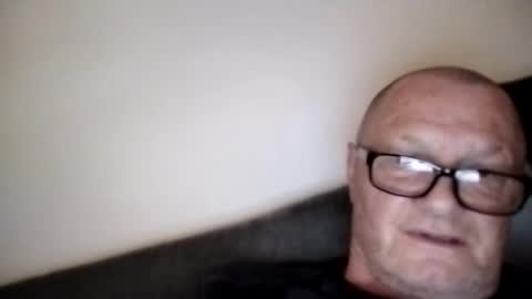 Snapshot of frauenfeind1 chatting on March 12, 2025, 7:02 am Wolfi online show from March 12, 2025, 7:02 am