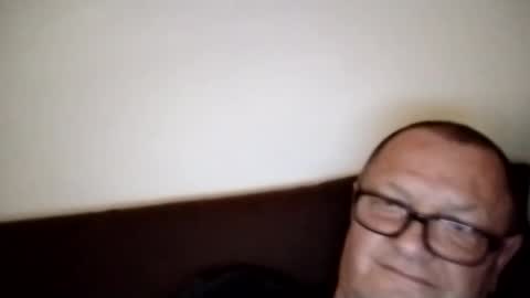 Snapshot of frauenfeind1 chatting on September 20, 2025, 6:58 am Wolfi online show from September 20, 2025, 6:58 am