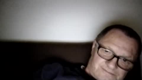 Snapshot of frauenfeind1 chatting on October 23, 2025, 11:42 am Wolfi online show from October 23, 2025, 11:42 am