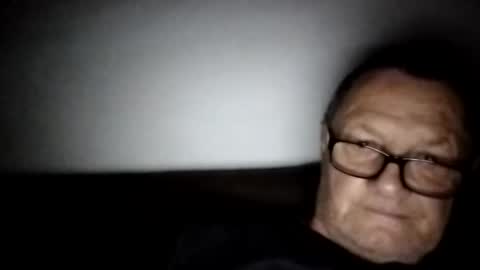 Snapshot of frauenfeind1 chatting on October 24, 2025, 5:26 am Wolfi online show from October 24, 2025, 5:26 am