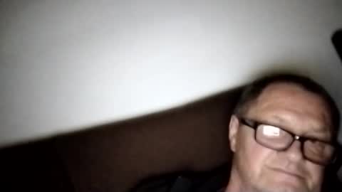 Snapshot of frauenfeind1 chatting on November 11, 2025, 1:11 pm Wolfi online show from November 11, 2025, 1:11 pm