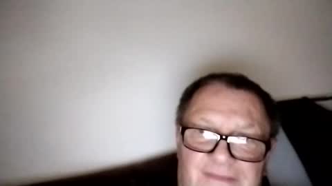 Snapshot of frauenfeind1 chatting on November 20, 2025, 8:58 am Wolfi online show from November 20, 2025, 8:58 am