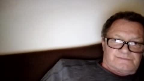 Wolfi online show from December 21, 2025, 1:07 pm