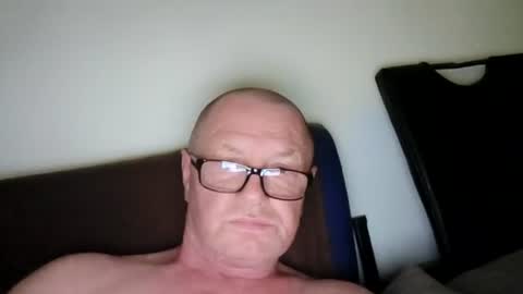 Snapshot of frauenfeind1 chatting on June 26, 2026, 8:41 am Wolfi online show from June 26, 2026, 8:41 am