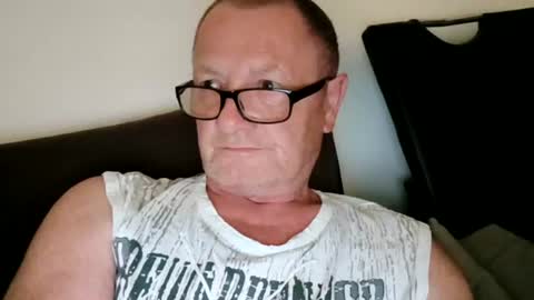 Snapshot of frauenfeind1 chatting on July 16, 2026, 7:14 am Wolfi online show from July 16, 2026, 7:14 am