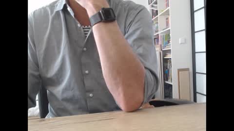 fravka online show from April 10, 2026, 8:52 am