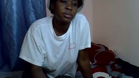 Snapshot of freakie_sissy chatting on November 2, 2025, 7:27 pm kiki online show from November 2, 2025, 7:27 pm