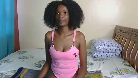Nessa-Independent model online show from January 3, 2025, 12:41 pm