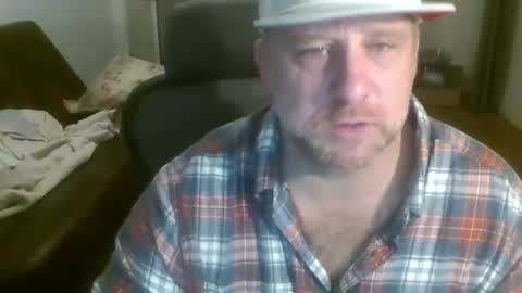 poundyouout1969 online show from February 15, 2026, 6:54 am