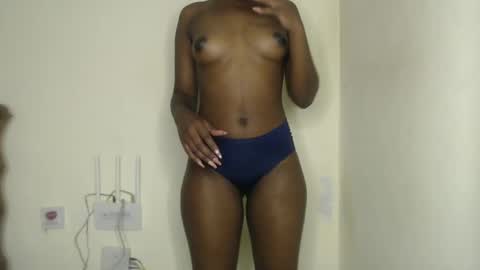 Snapshot of freaky_ass chatting on February 10, 2025, 1:24 am Berry online show from February 10, 2025, 1:24 am