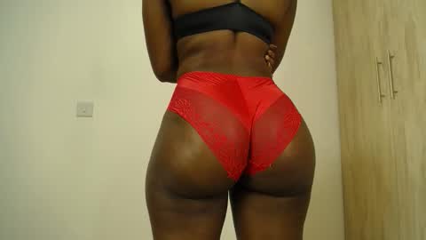 Snapshot of freaky_ass chatting on May 25, 2026, 4:35 pm Berry online show from May 25, 2026, 4:35 pm