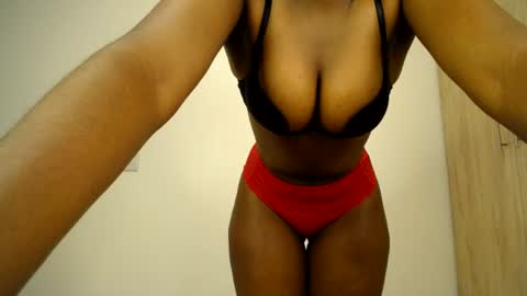 Snapshot of freaky_ass chatting on June 14, 2026, 11:45 am Berry online show from June 14, 2026, 11:45 am