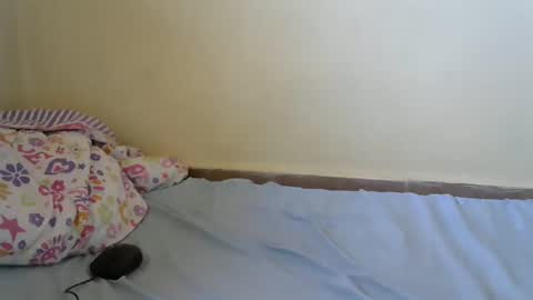 freaky_dolly online show from March 1, 2025, 4:47 am