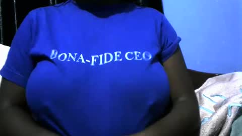 Snapshot of freaky_hearts chatting on March 4, 2026, 6:19 am ellina online show from March 4, 2026, 6:19 am