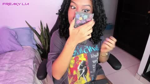Snapshot of freaky_lia chatting on January 20, 2025, 11:10 pm Lia Gomez online show from January 20, 2025, 11:10 pm