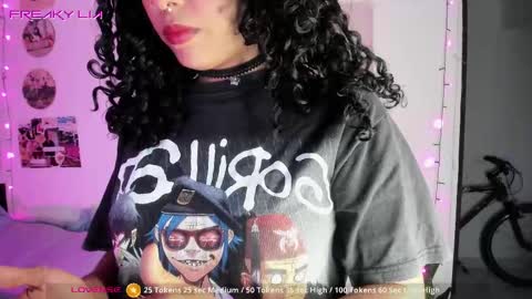 Snapshot of freaky_lia chatting on March 11, 2025, 10:31 pm Lia Gomez online show from March 11, 2025, 10:31 pm