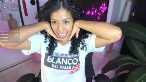 Snapshot of freaky_lia chatting on June 8, 2026, 1:28 am Lia Gomez online show from June 8, 2026, 1:28 am