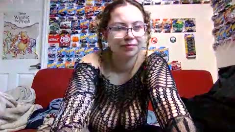 FreakyDreama online show from April 13, 2026, 1:49 pm